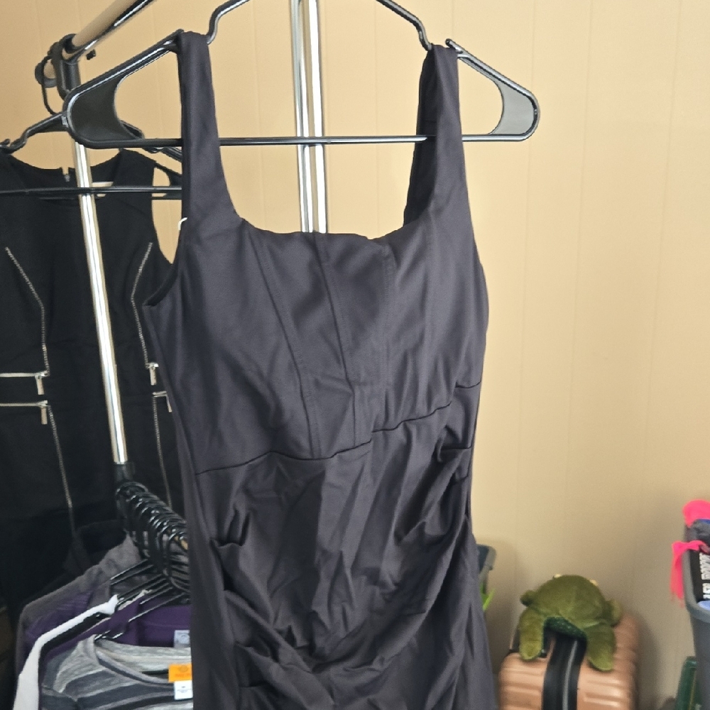 HALARA Elegant Black Dress